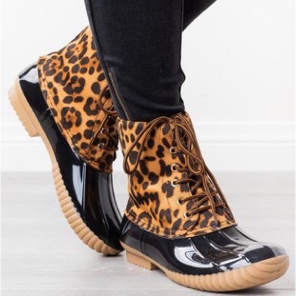 Leopard Print Vegan Fur Duck Boots - Picture 3 of 4